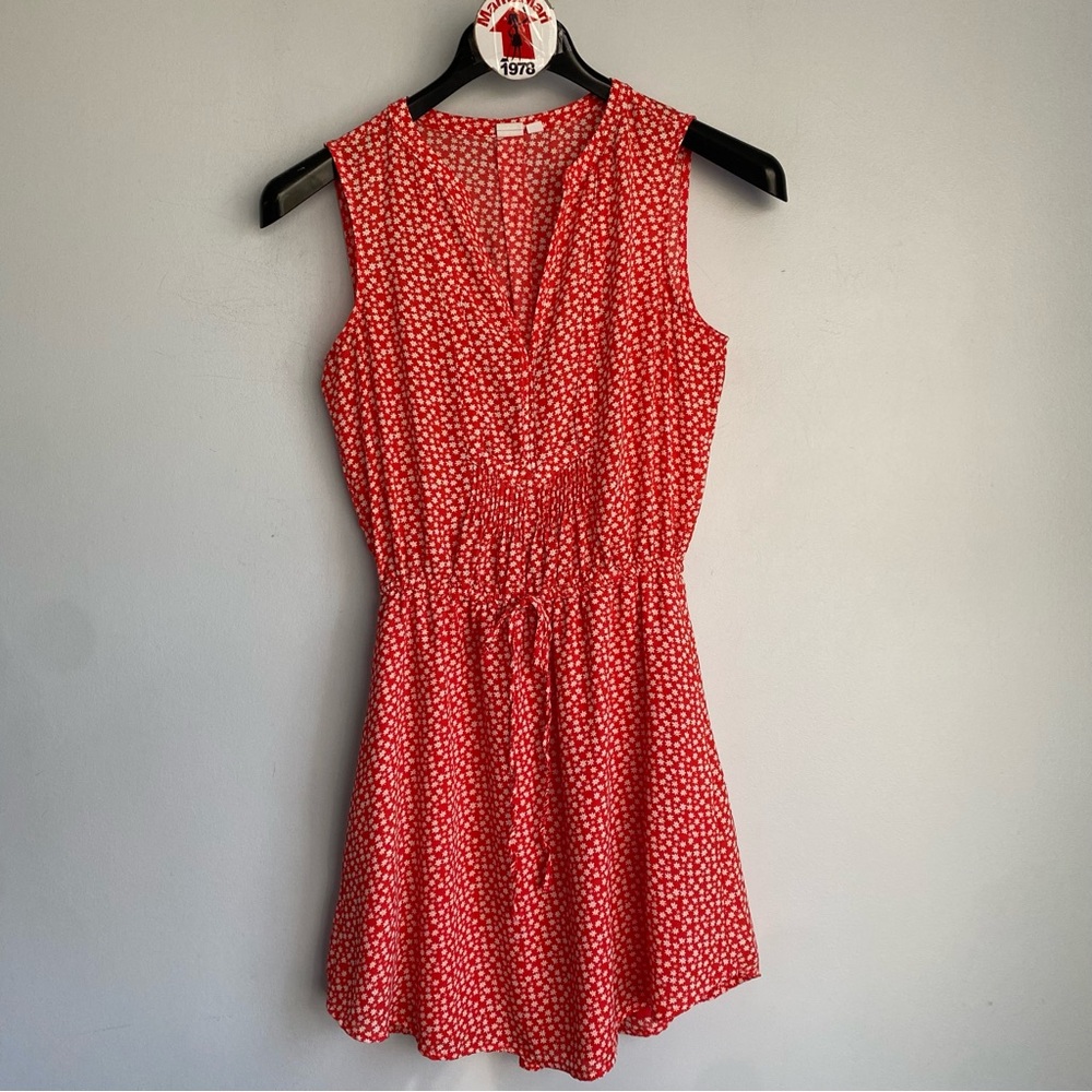 GAP Red Floral Sleeveless Bib Shirt Dress Size XS